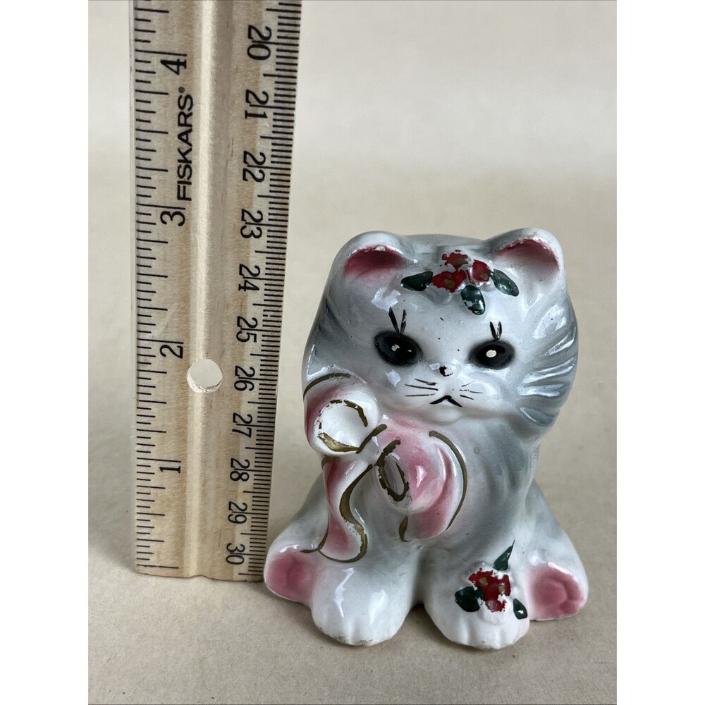 Vintage Ceramic Seated Kitty Cat w/ Pink Bow One of Fluff & Puff Figurine Japan - Picture 5 of 6